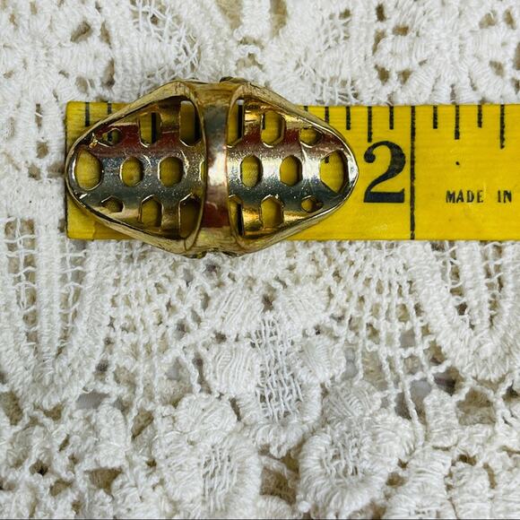 Gold color ring with rhinestones lattice pattern - Picture 11 of 11